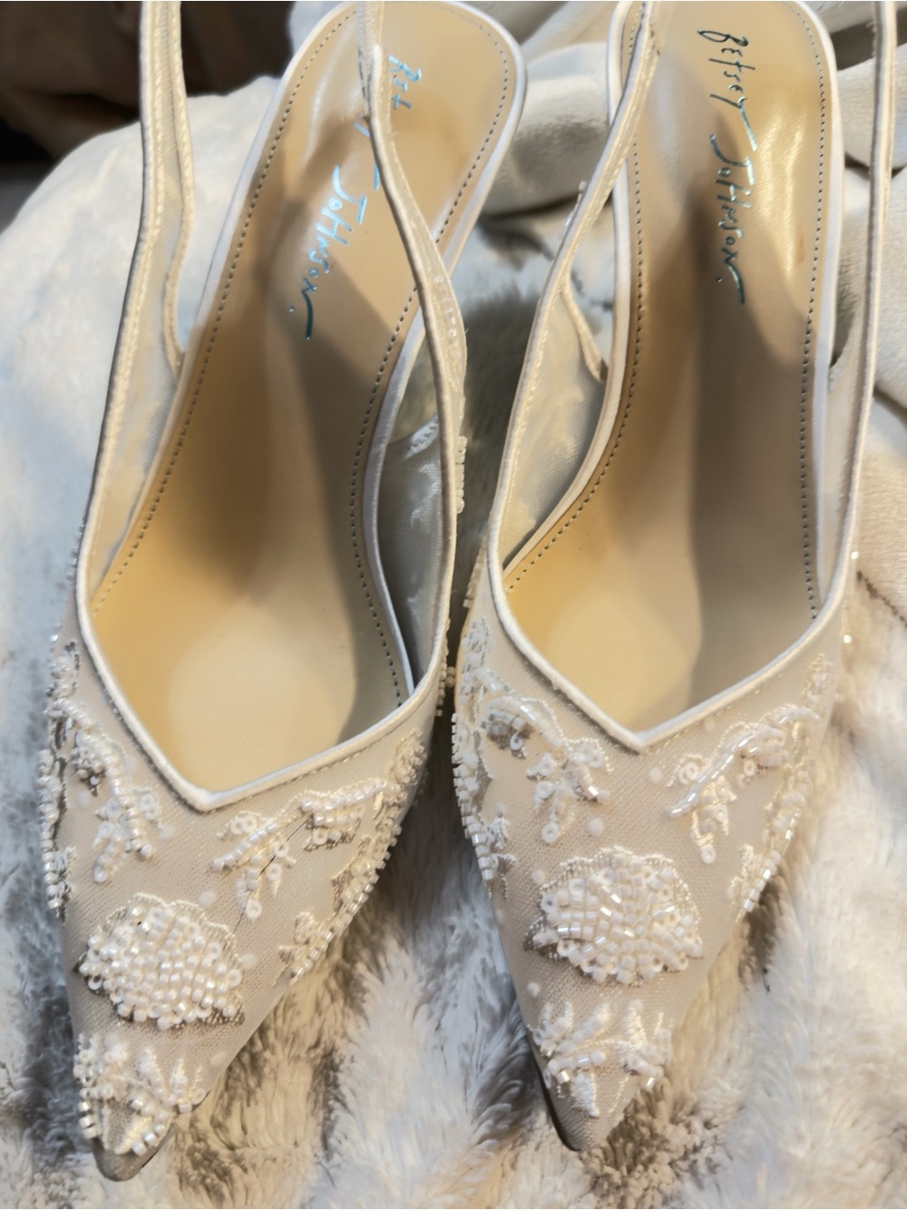 Betsey Johnson Women's Nikki Pump, Ivory, size 8.5-new never worn!! #bridal - Picture 3 of 12